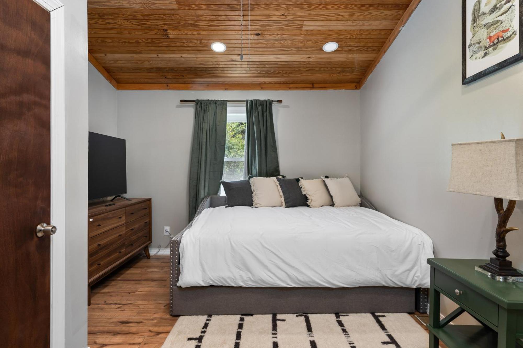 Spacious Cabin Near Hocking Hills And Caves With Hot Tub And Firepit Laurelville Buitenkant foto
