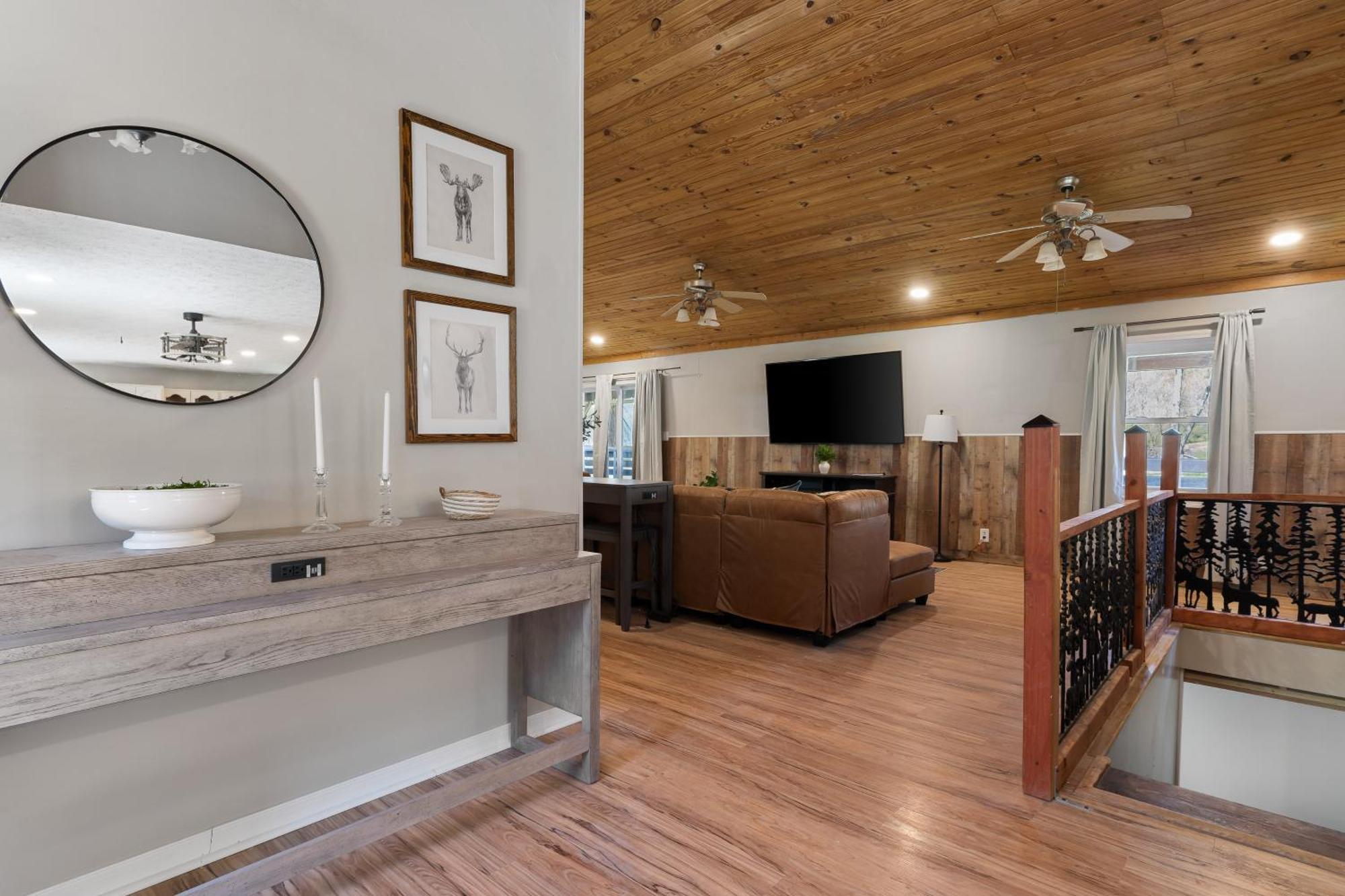 Spacious Cabin Near Hocking Hills And Caves With Hot Tub And Firepit Laurelville Buitenkant foto