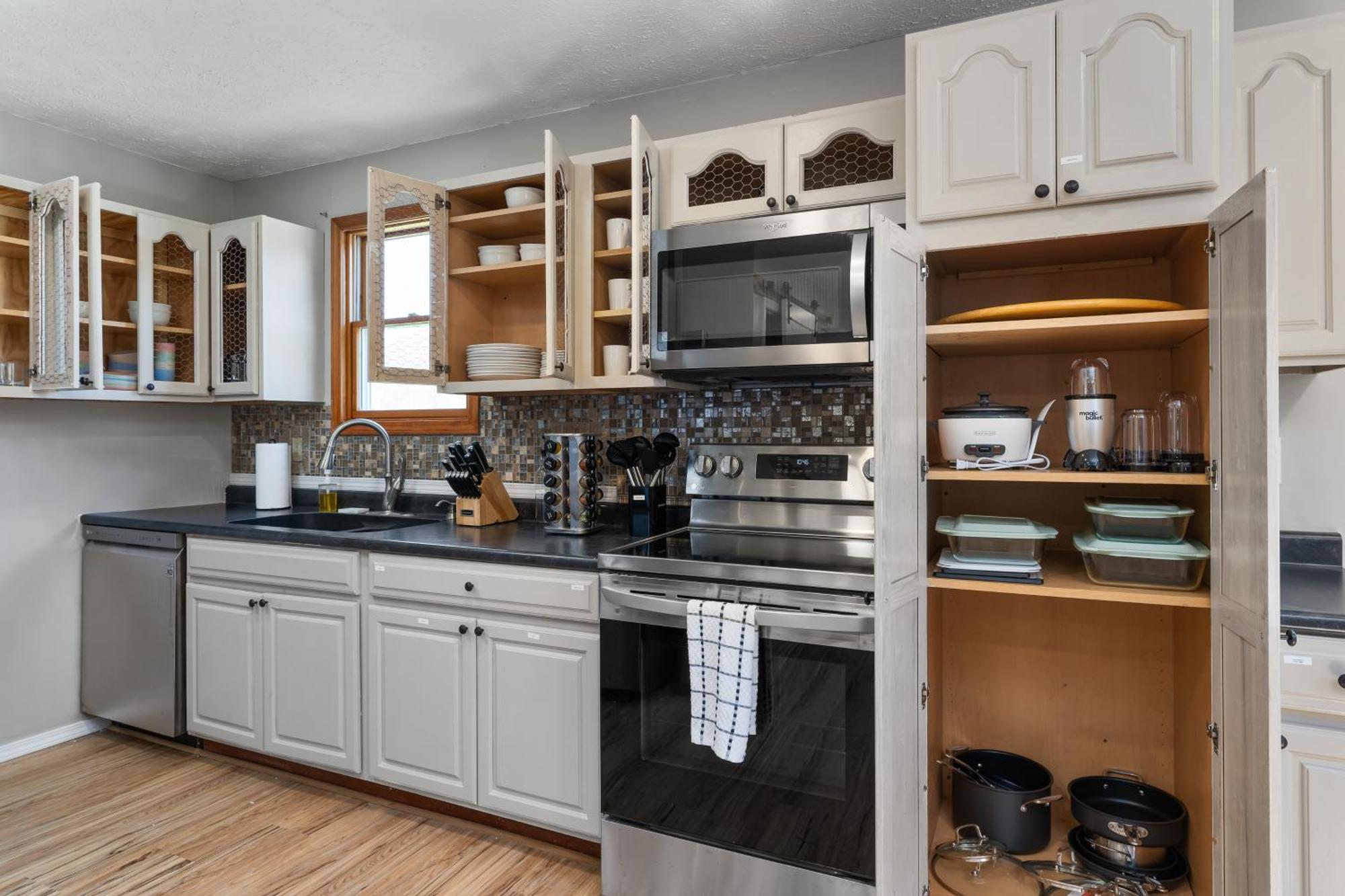 Spacious Cabin Near Hocking Hills And Caves With Hot Tub And Firepit Laurelville Buitenkant foto